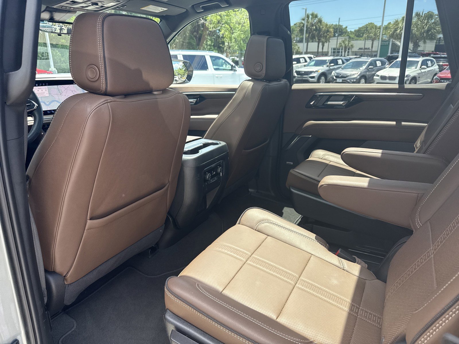 Used 2025 Chevrolet Tahoe High Country w/ Sun And Tow Package AWD/4WD image 27