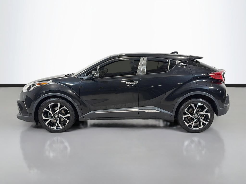 Used 2019 Toyota C-HR XLE FWD image 6