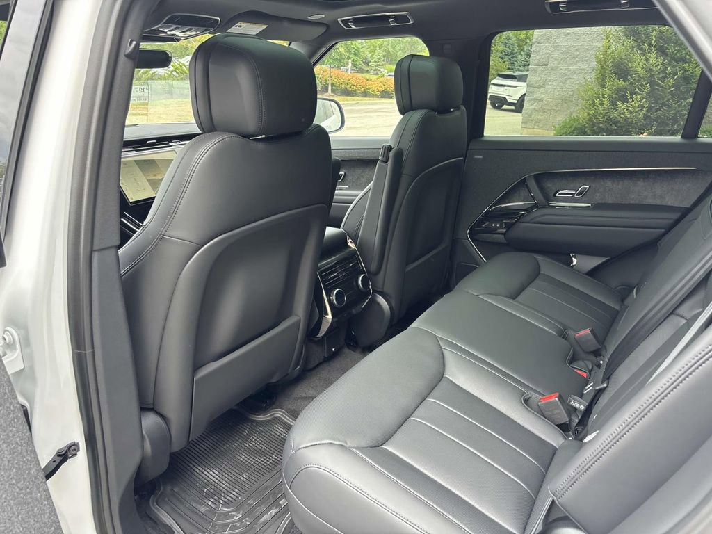 New 2025 Land Rover Range Rover Sport Dynamic SE image 22