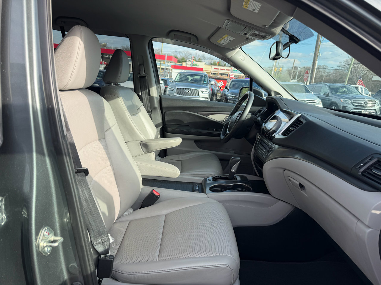 Used 2017 Honda Ridgeline RTL-T image 23