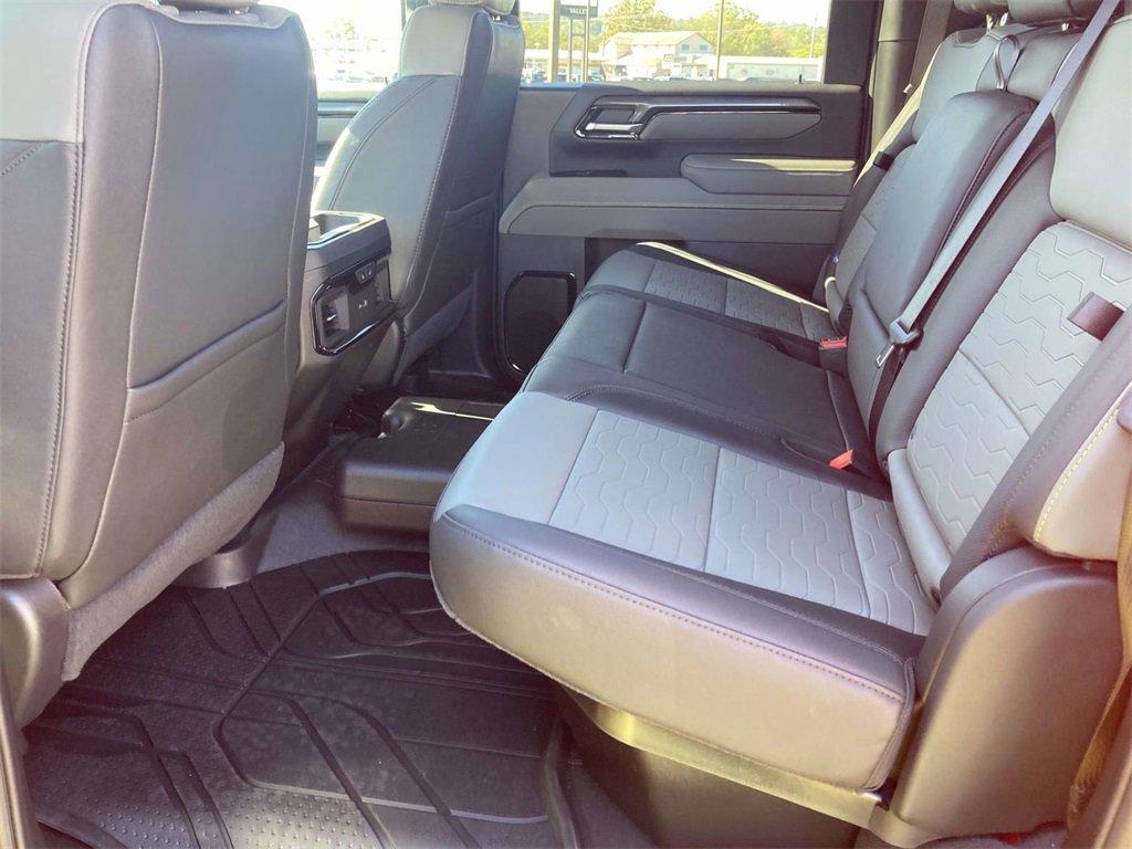 New 2026 Chevrolet Silverado 2500 ZR2 image 12