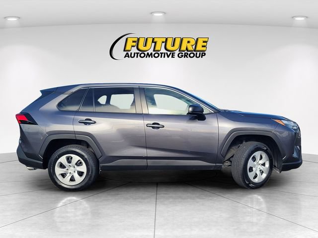 Used 2024 Toyota RAV4 LE image 3