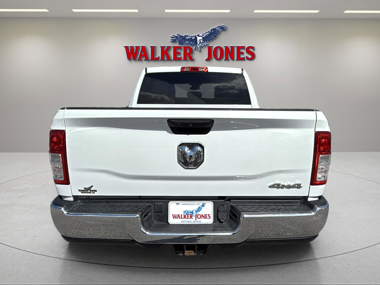 Used 2023 RAM 3500 Tradesman w/ Chrome Appearance Group image 9