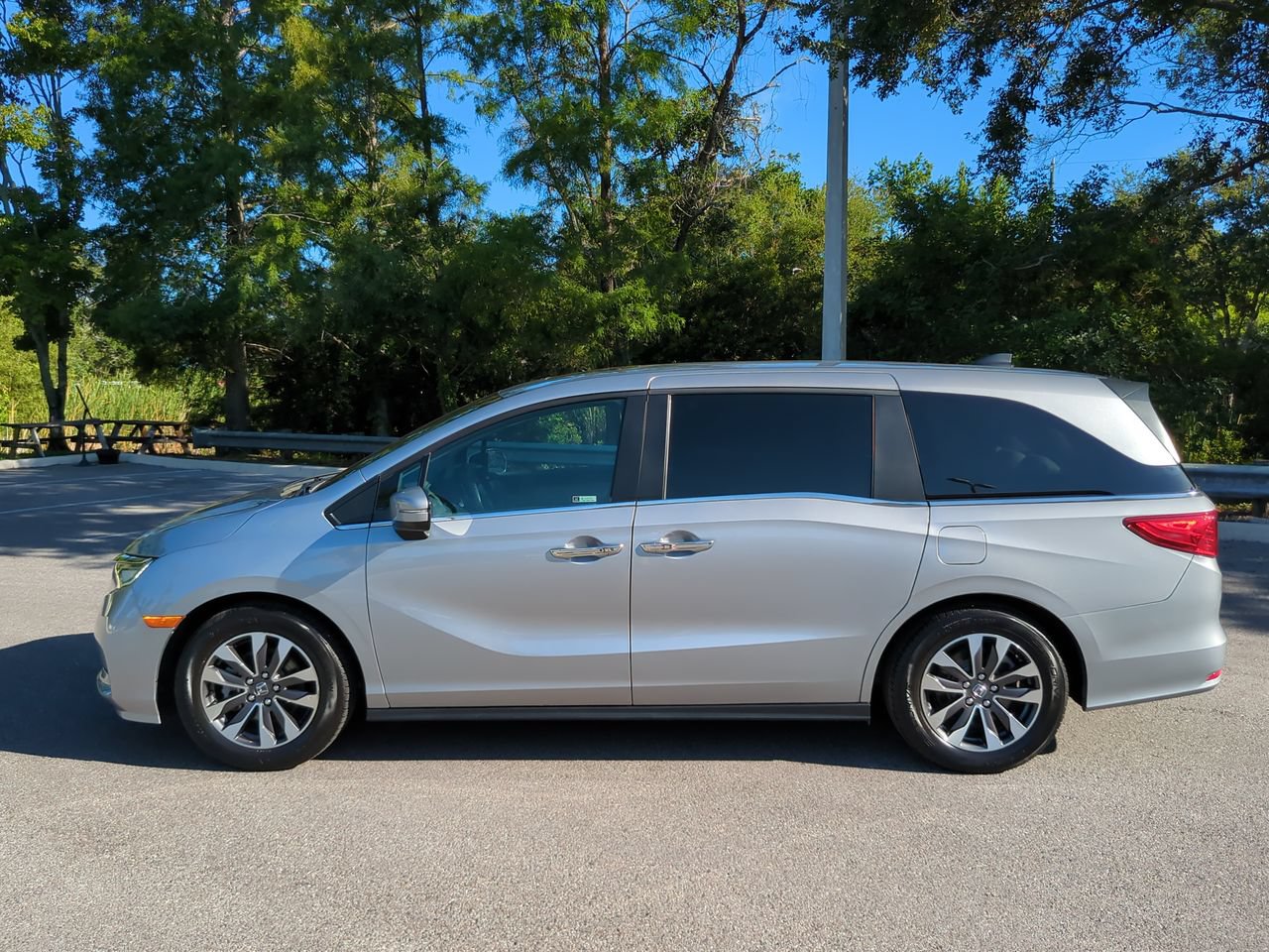 Certified 2024 Honda Odyssey EX-L image 4
