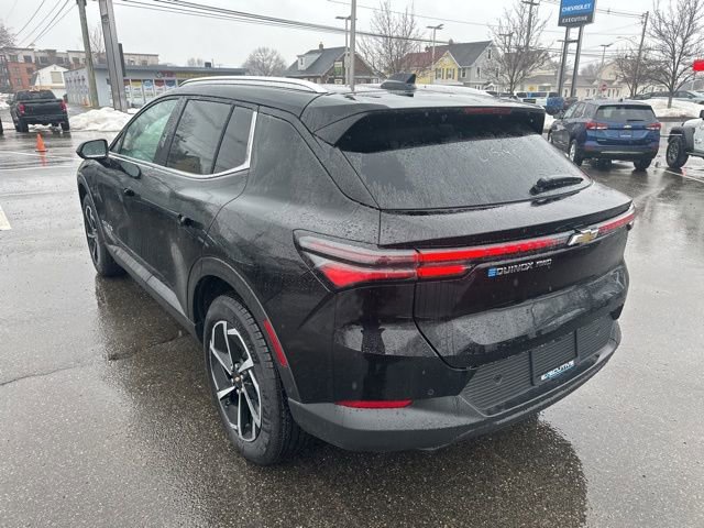New 2026 Chevrolet Equinox EV LT AWD/4WD image 3