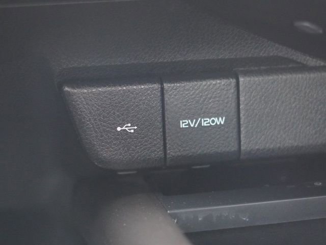 Used 2022 Toyota Camry XSE image 29