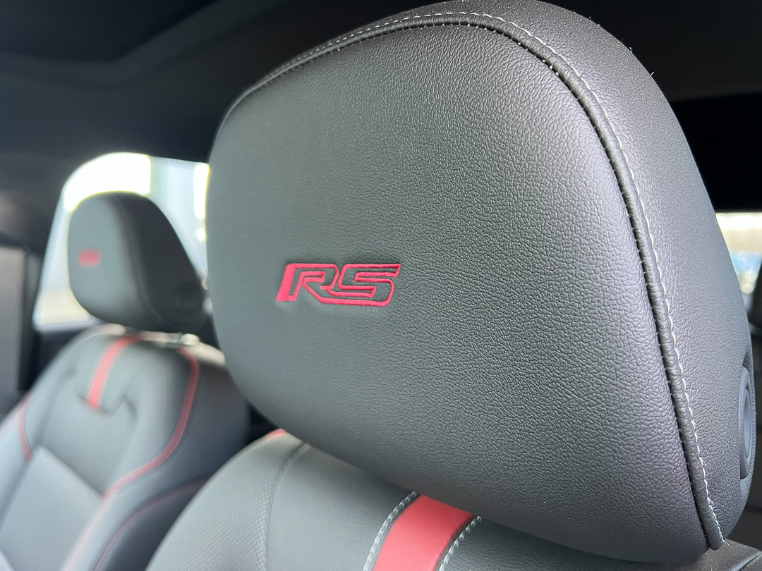 Used 2025 Chevrolet Trax RS w/ Sunroof Package image 14