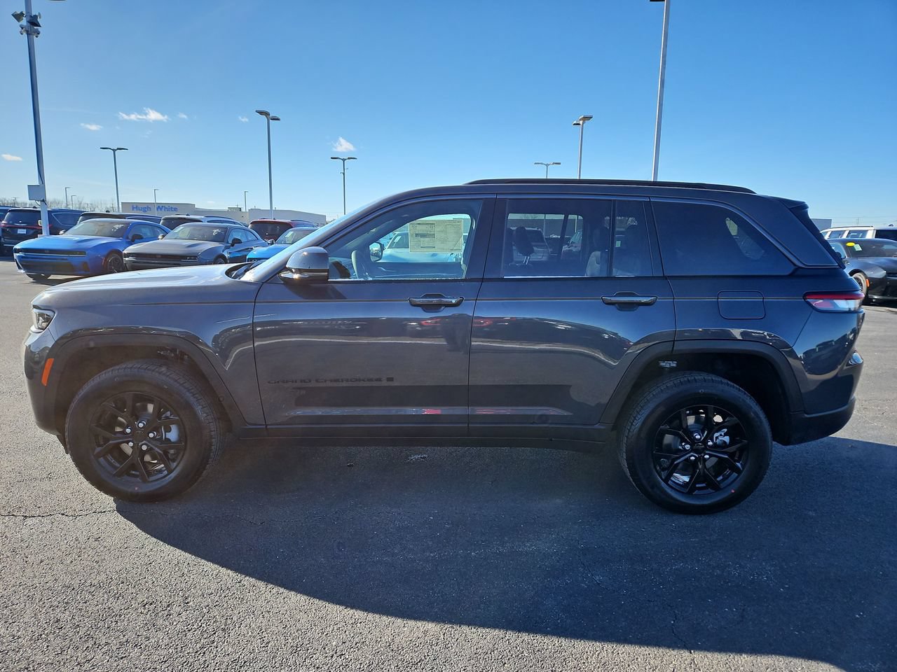 New 2026 Jeep Grand Cherokee Altitude AWD/4WD image 4