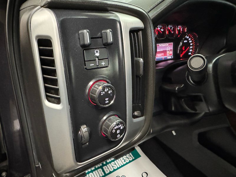 Used 2015 GMC Sierra 2500 SLT w/ Driver Alert Package AWD/4WD image 16