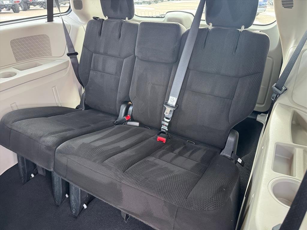 Used 2014 Dodge Grand Caravan SXT image 10