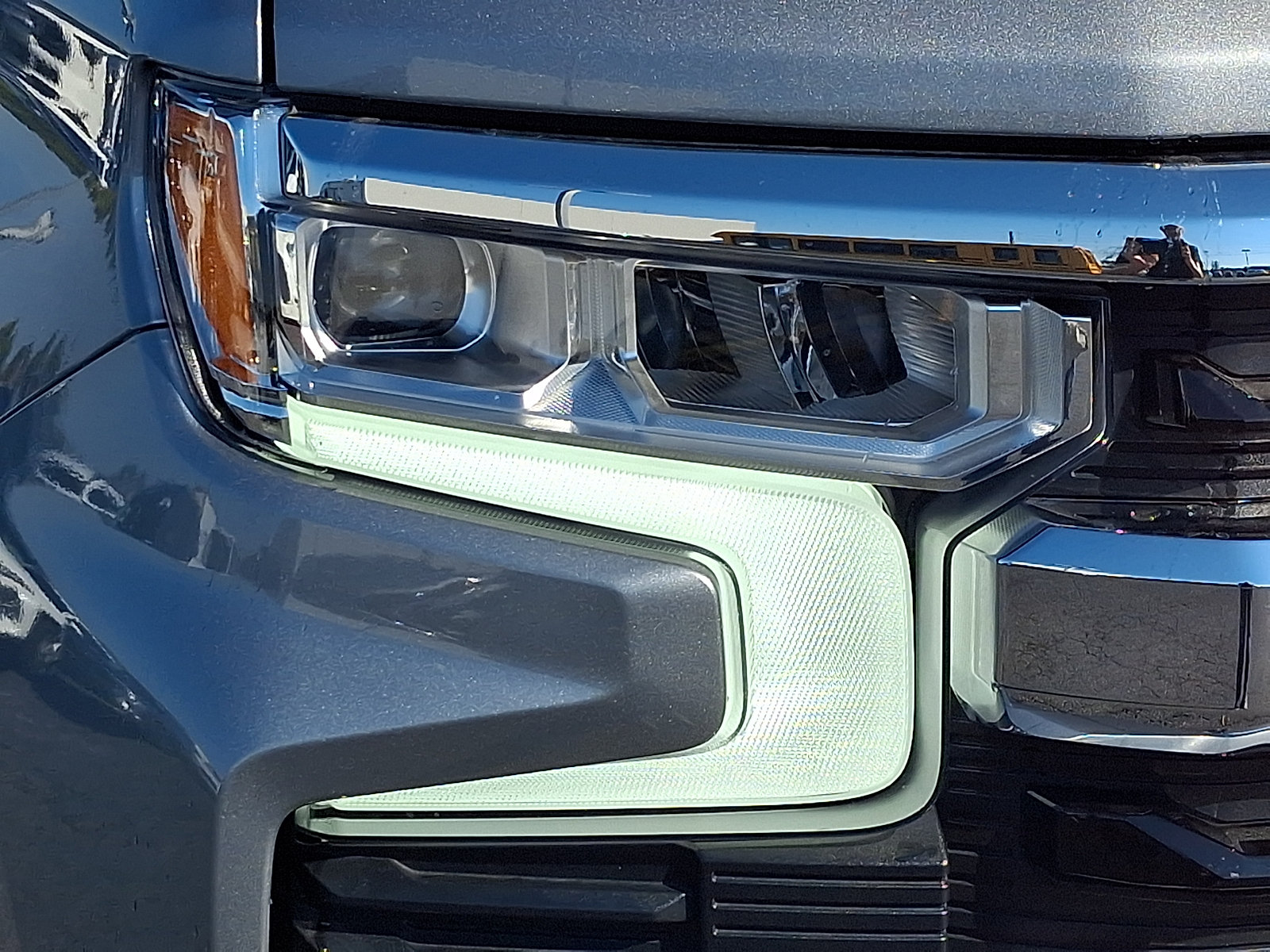 Certified 2025 Chevrolet Silverado 1500 LT AWD/4WD image 9