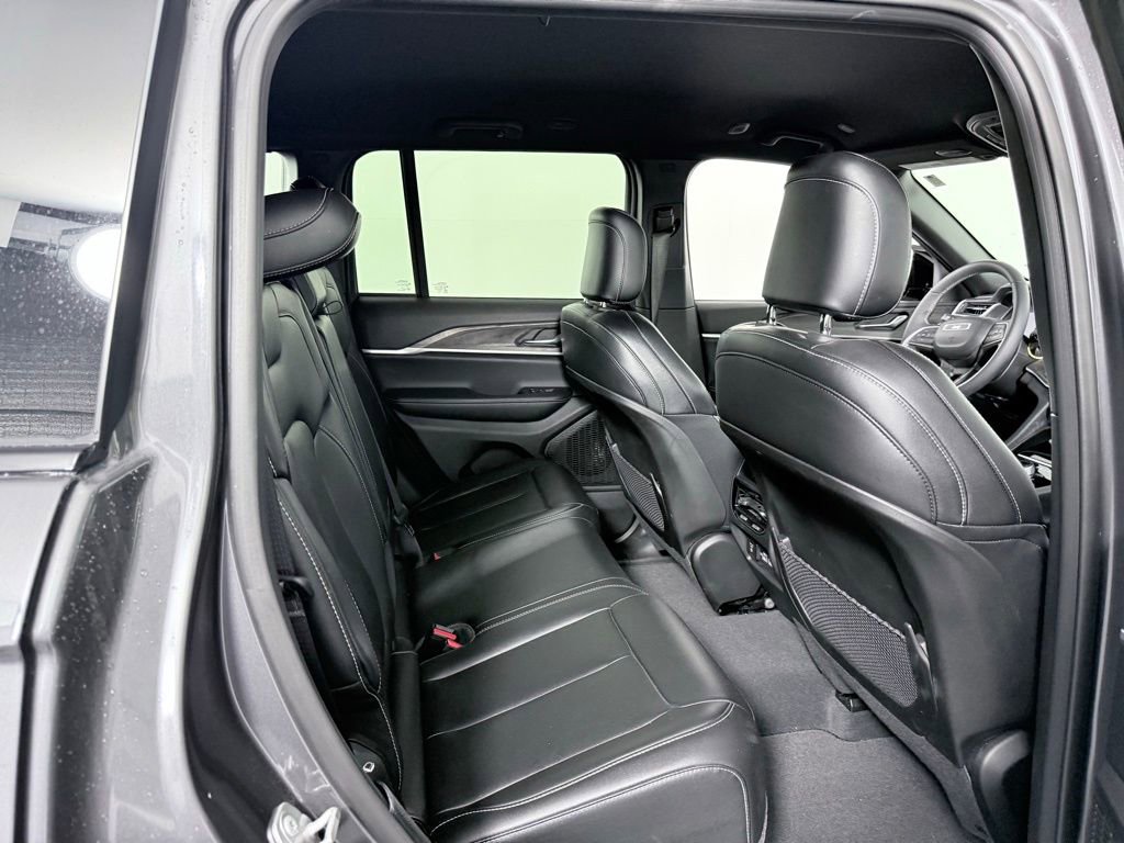 Used 2024 Jeep Grand Cherokee Limited w/ Trailer Tow Package image 23