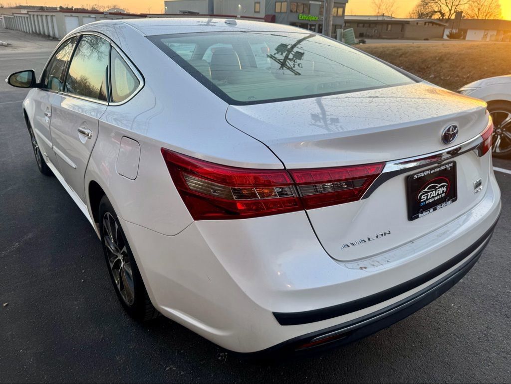 Used 2016 Toyota Avalon XLE Plus image 5