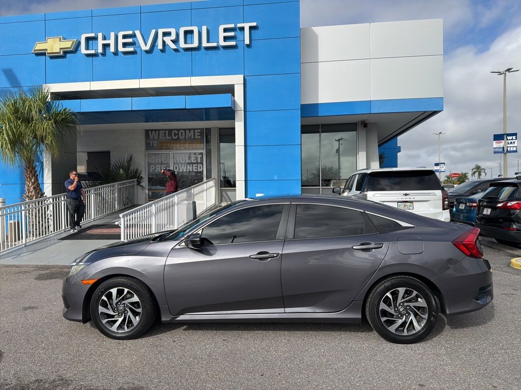 Used 2018 Honda Civic EX image 9