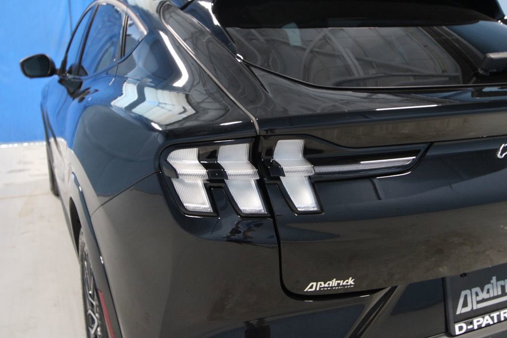 Used 2025 Ford Mustang Mach-E Premium AWD/4WD image 35