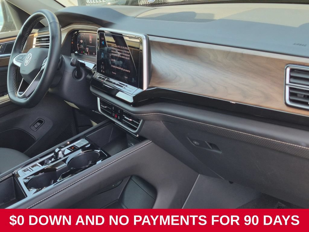 Used 2025 Volkswagen Atlas SE FWD image 32