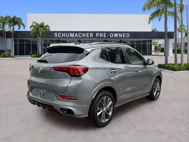 Used 2023 Buick Encore GX Select w/ Sport Touring Package FWD image 7
