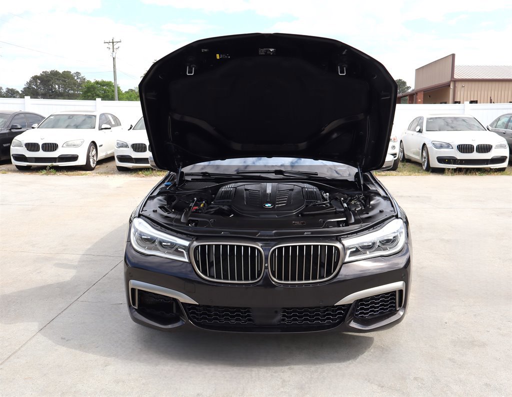 Used 2018 BMW M760i xDrive AWD/4WD image 56