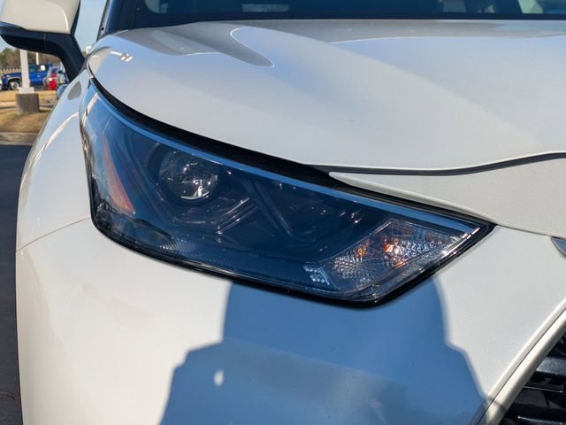 Used 2023 Toyota Highlander XLE image 10