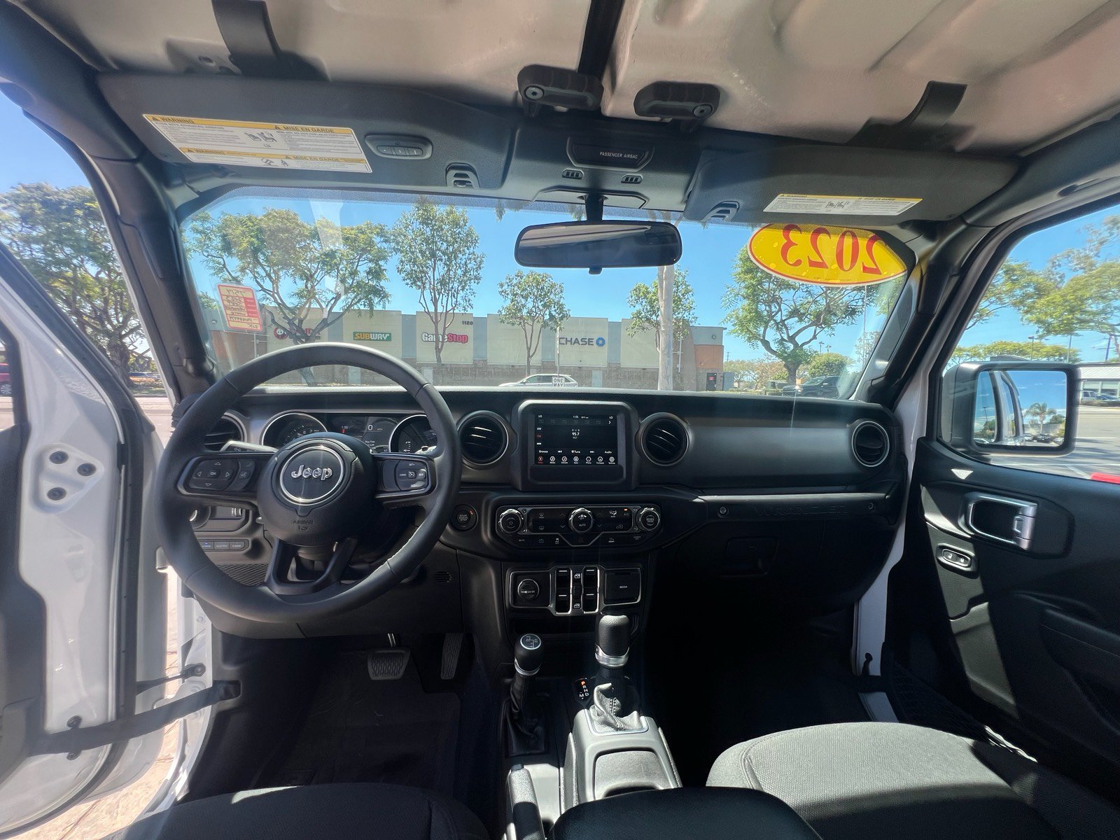 Used 2023 Jeep Wrangler Unlimited w/ Convenience Group AWD/4WD image 17
