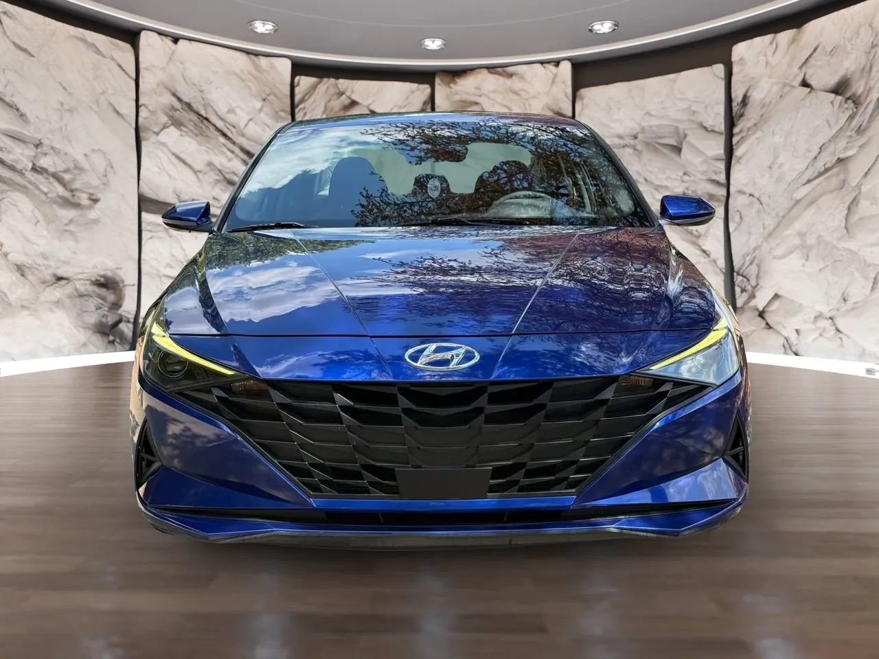 Used 2023 Hyundai Elantra SEL w/ Convenience Package FWD image 10