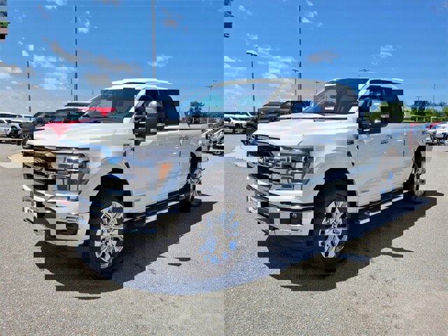 New 2025 Ford F150 Lariat w/ Equipment Group 501A Mid image 3