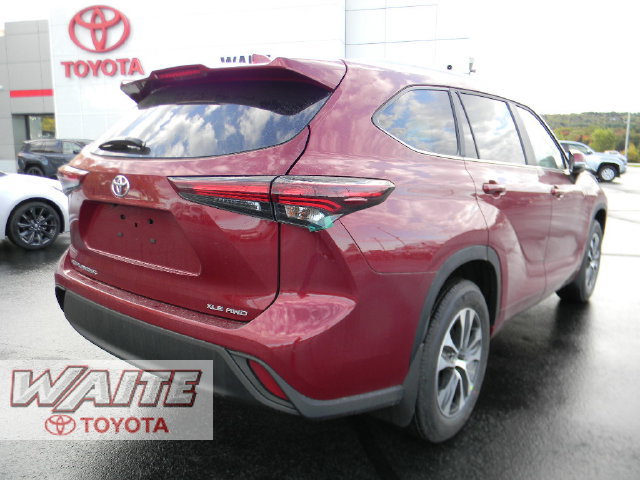 New 2026 Toyota Highlander XLE AWD/4WD image 2