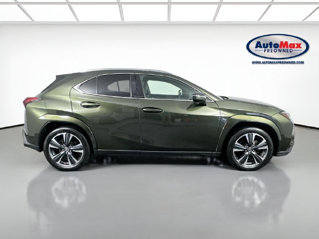 Used 2024 Lexus UX 250h AWD w/ Premium Package image 10