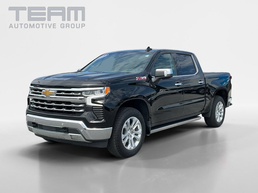 Used 2023 Chevrolet Silverado 1500 LTZ w/ LTZ Convenience Package II AWD/4WD image 3