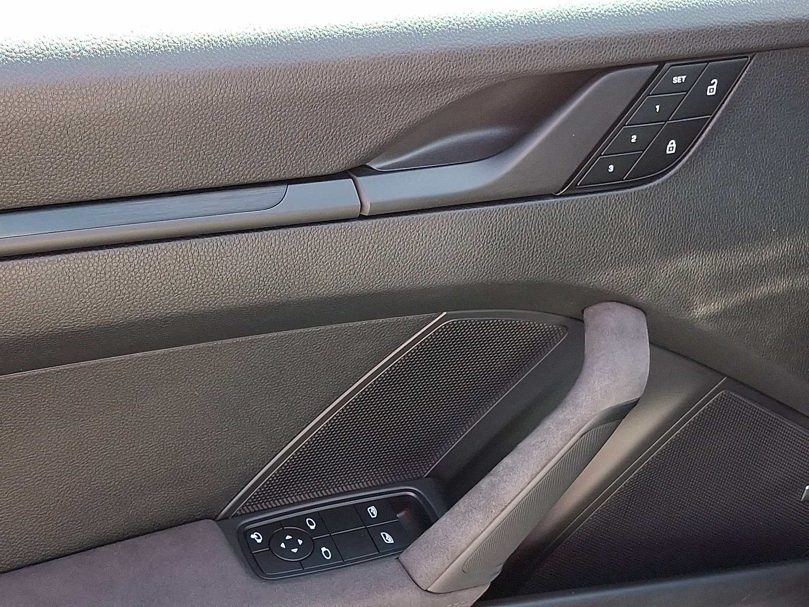 Used 2024 Porsche 911 Carrera GTS image 11