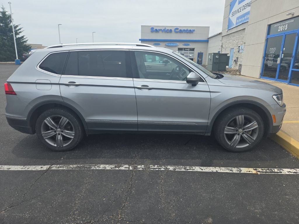 Used 2020 Volkswagen Tiguan SEL AWD/4WD image 7