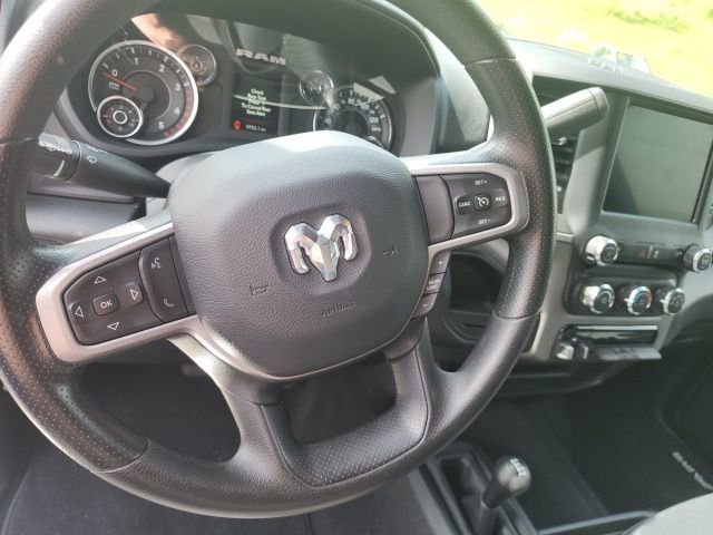 Used 2024 RAM 2500 Tradesman w/ Chrome Appearance Group AWD/4WD image 19