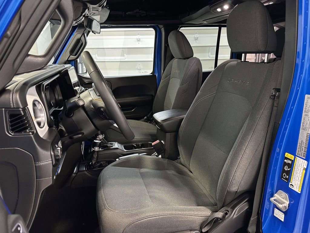 Used 2024 Jeep Wrangler Unlimited Sahara w/ Safety Group image 17