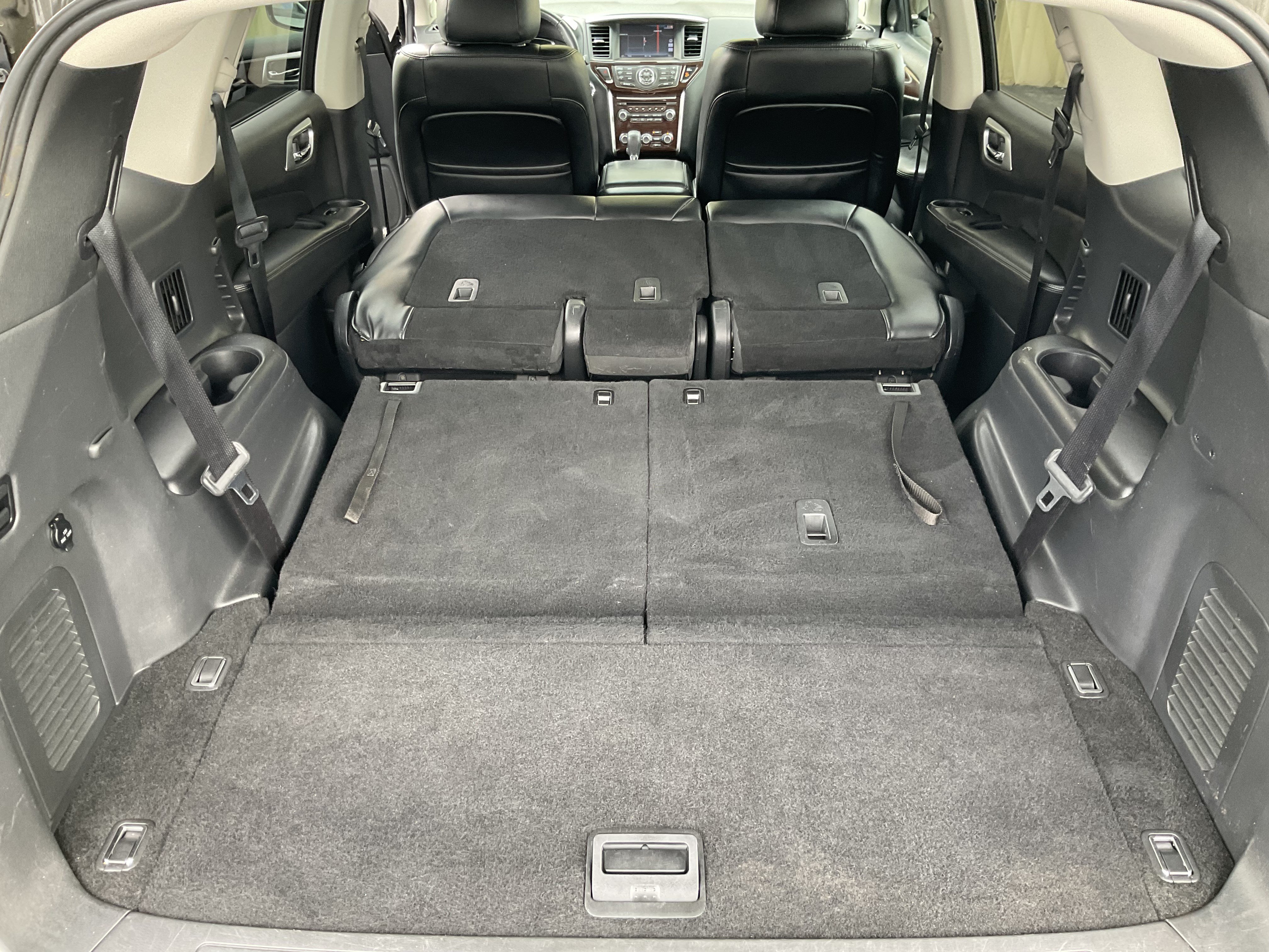 Used 2015 Nissan Pathfinder Platinum FWD image 53