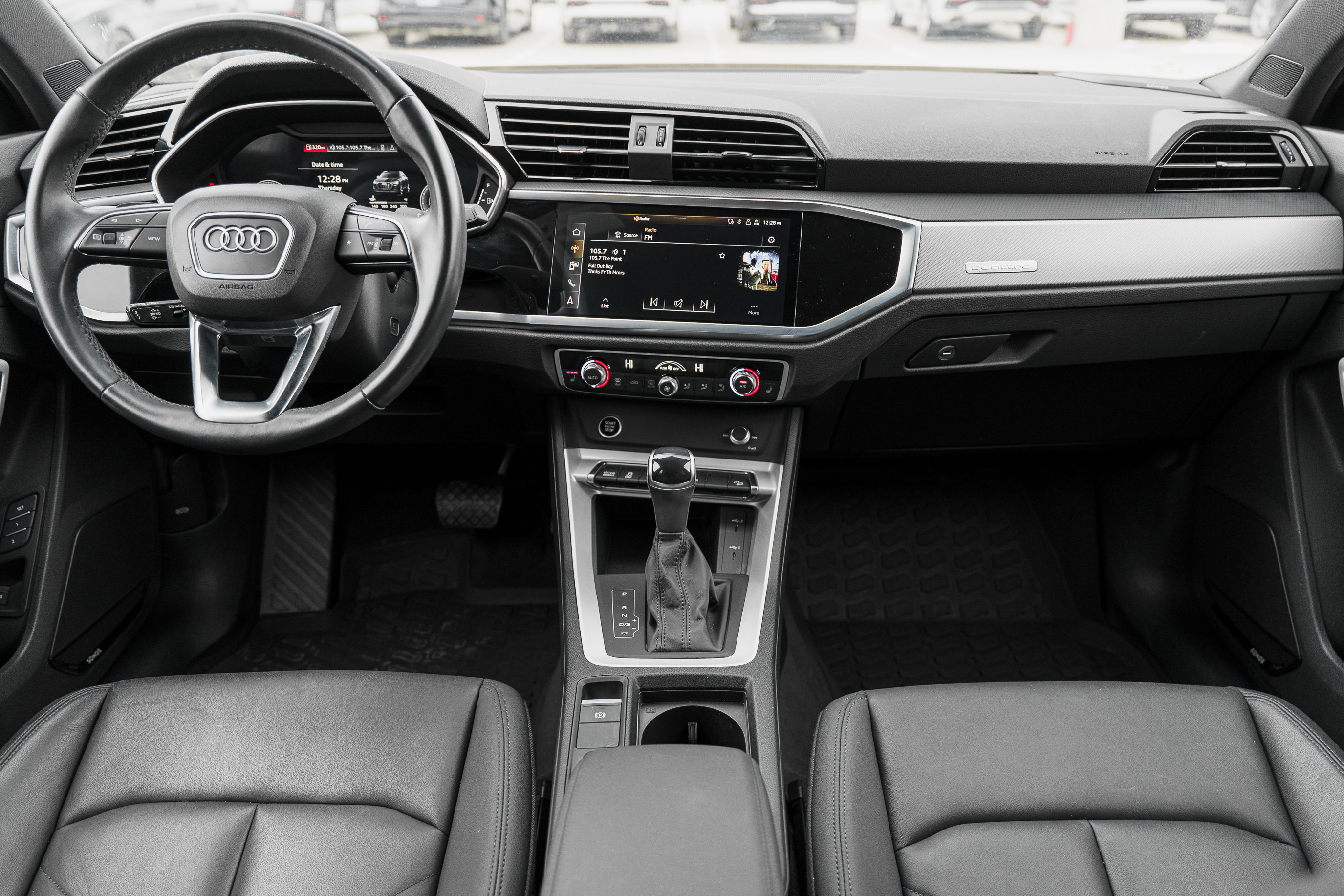 Used 2022 Audi Q3 2.0T Premium Plus w/ Premium Plus Package image 8