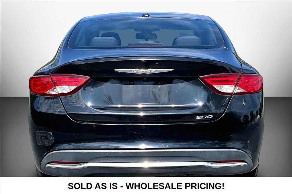 Used 2015 Chrysler 200 Limited FWD image 5