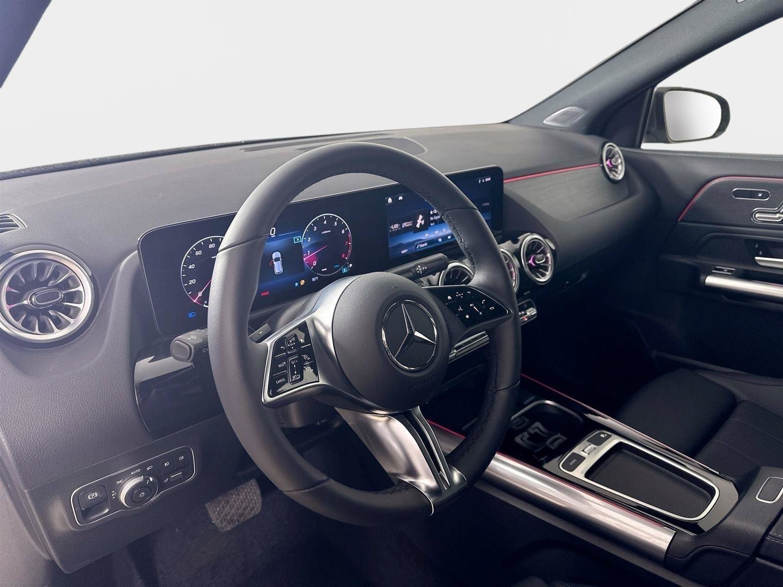 Certified 2026 Mercedes-Benz GLA 250 4MATIC image 9