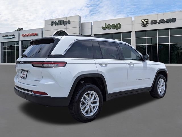 New 2026 Jeep Grand Cherokee Laredo RWD image 4