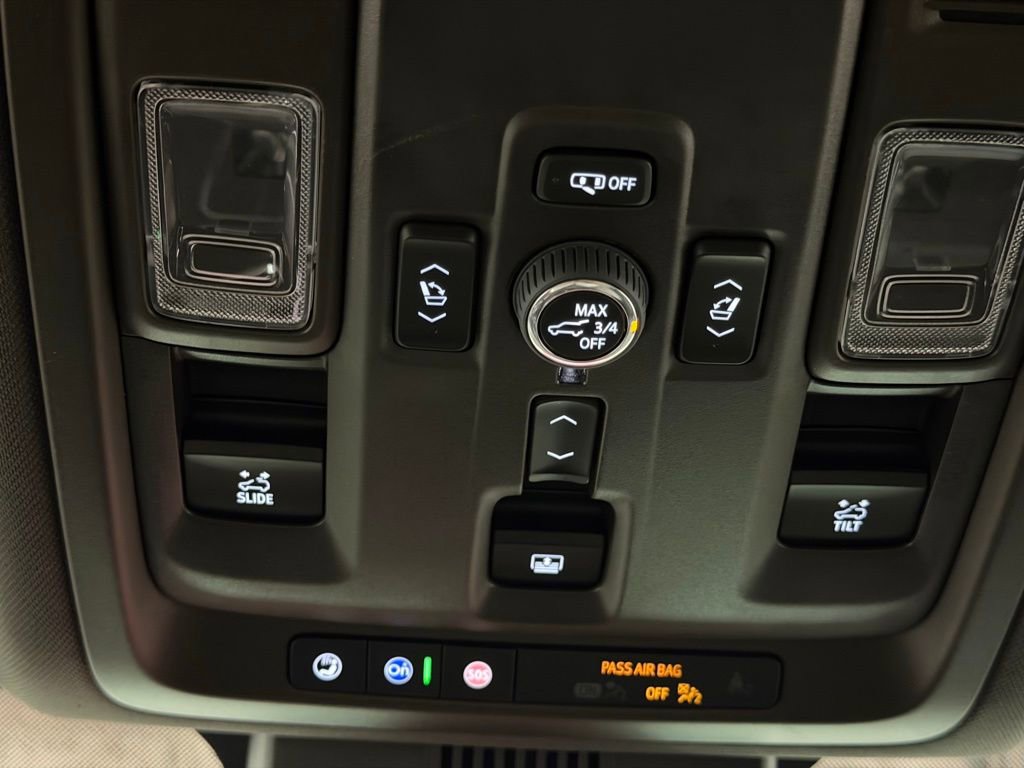 Certified 2025 GMC Yukon Elevation w/ Technology Package AWD/4WD image 47