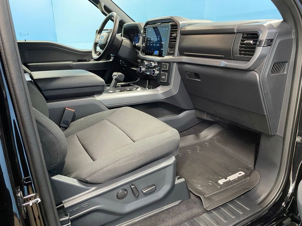 New 2025 Ford F150 XLT w/ Equipment Group 302A MID image 41