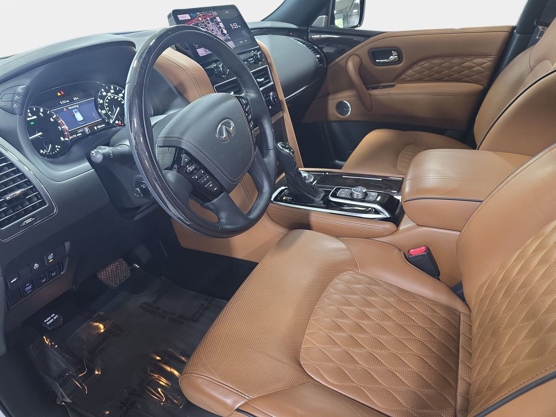 Certified 2024 INFINITI QX80 Sensory w/ Cargo Package AWD/4WD image 16