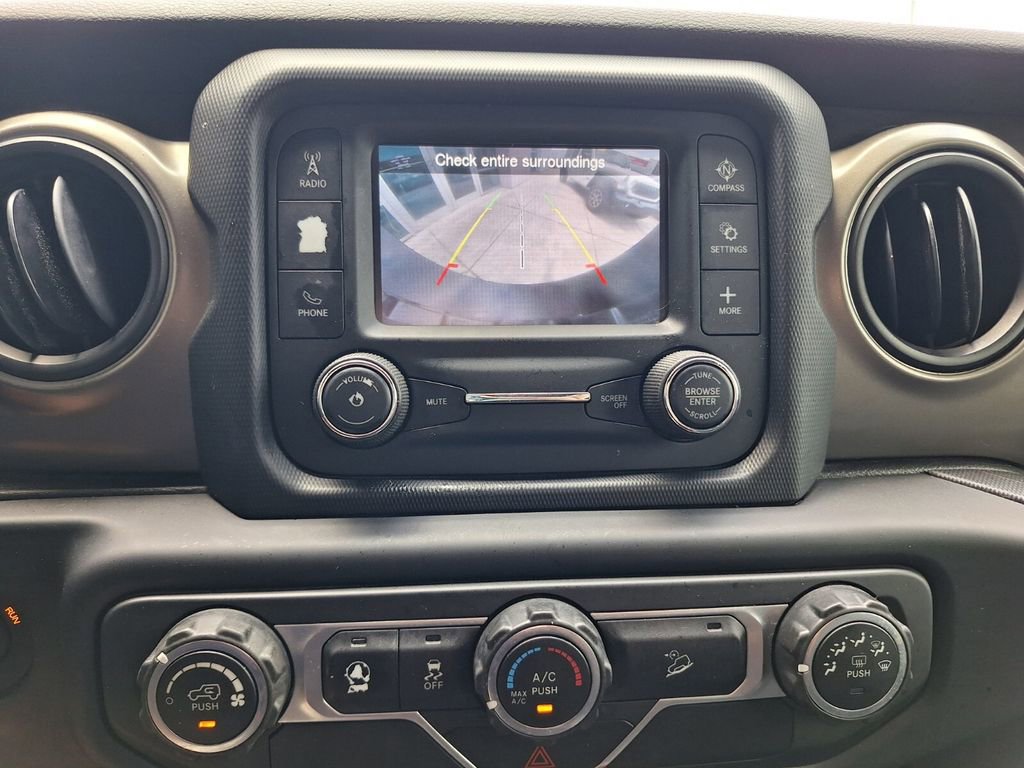 Used 2018 Jeep Wrangler Unlimited Sport S AWD/4WD image 21