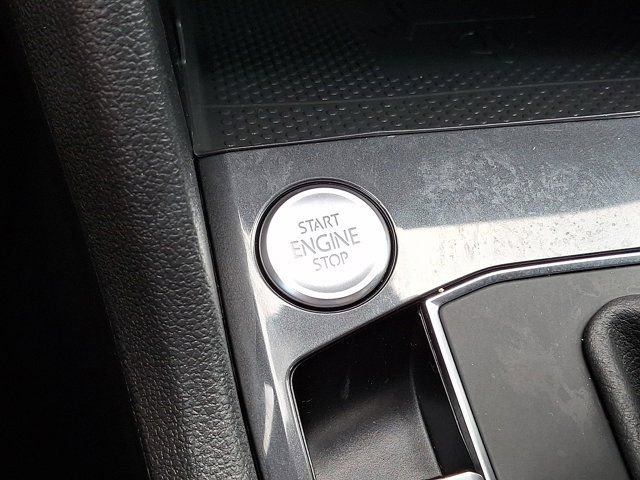 Certified 2020 Volkswagen Tiguan SEL w/ 3rd Row Seat Package image 29