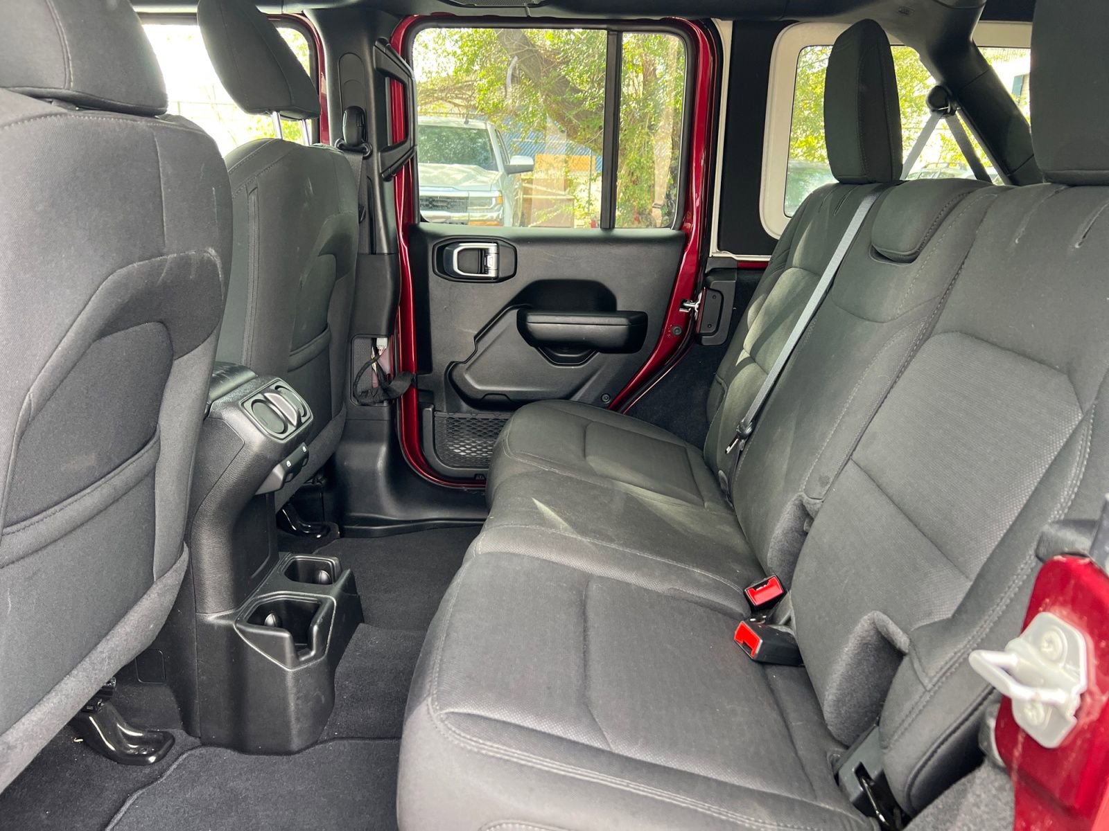 Used 2021 Jeep Wrangler Unlimited Sport AWD/4WD image 28