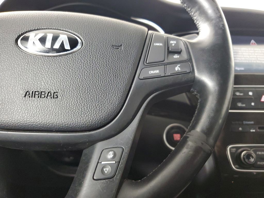 Used 2014 Kia Cadenza Premium w/ Luxury Package FWD image 24