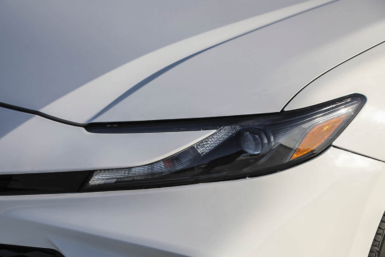 Used 2025 Toyota Camry LE w/ Convenience Package FWD image 8