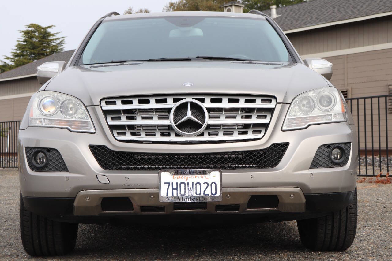 Used 2009 Mercedes-Benz ML 320 BlueTEC 4MATIC image 3