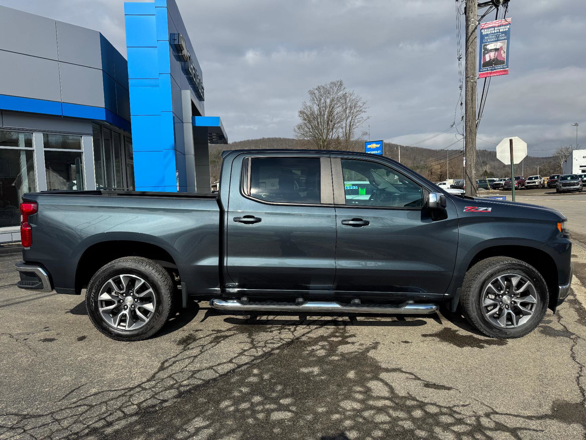 Used 2020 Chevrolet Silverado 1500 LT w/ All-Star Edition image 4