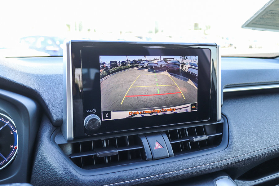 Used 2025 Toyota RAV4 LE AWD/4WD image 27