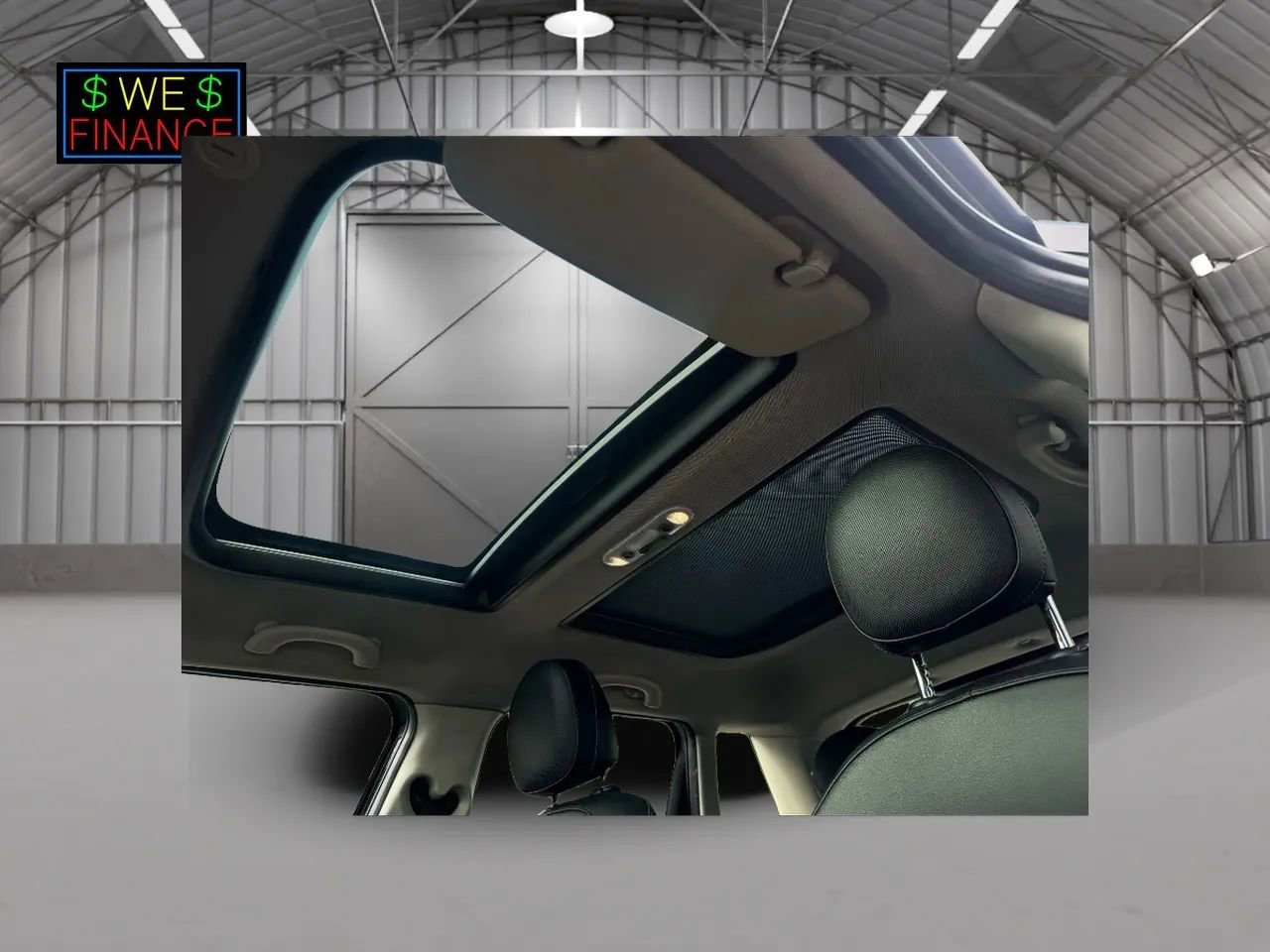 Used 2016 MINI Cooper 4-Door Hardtop w/ Premium Package image 19